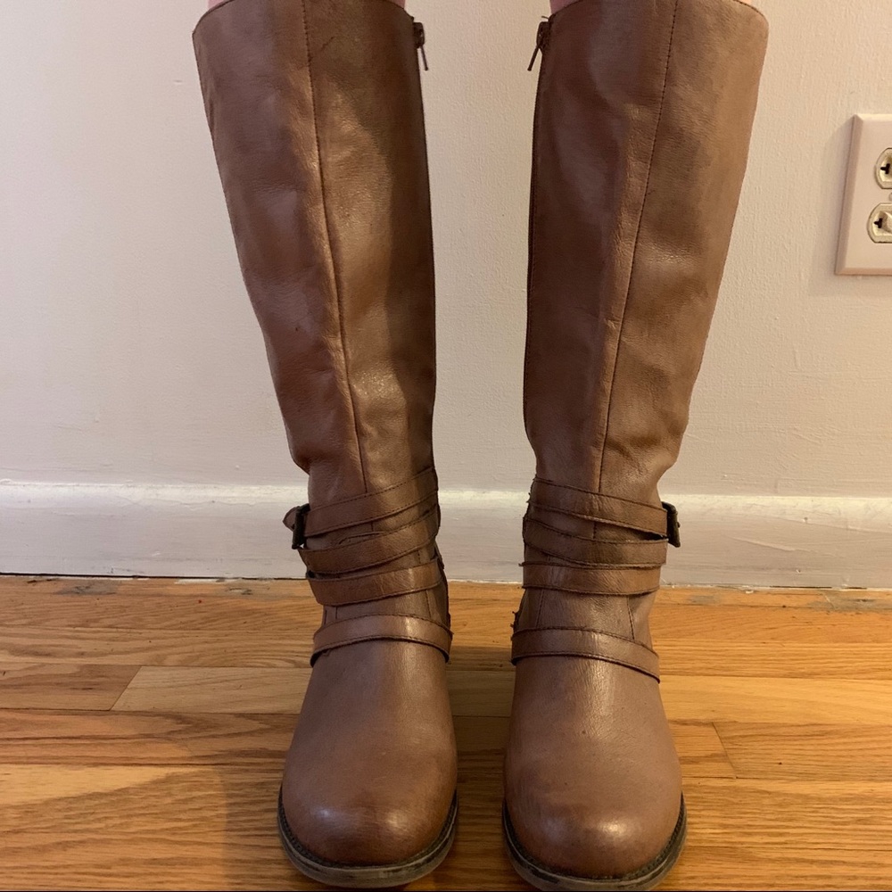 Below knee brown leather boots